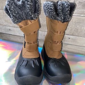 Boys boots